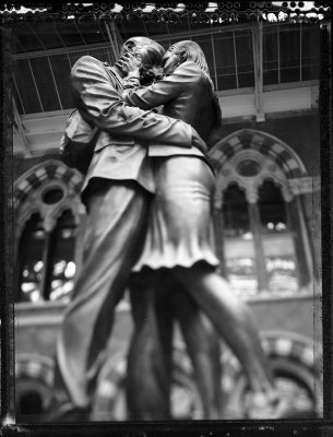 Analog Kiss, St Pancras 2008