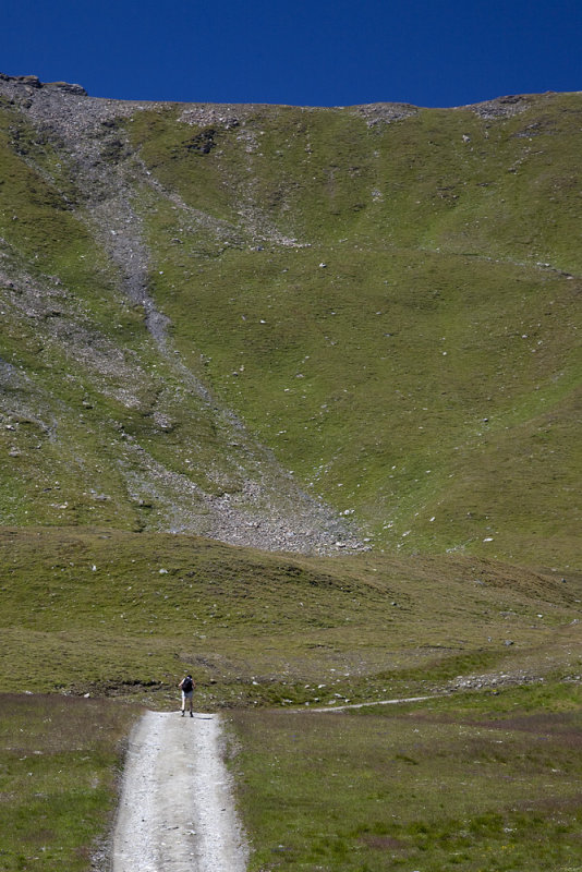 Hiking up the Sorebois.