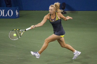 Wozniacki forehand.