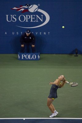 Wozniacki serve.