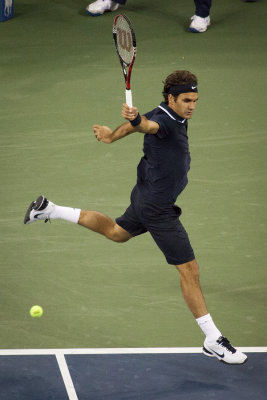 Federer flying backhand.