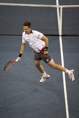 Soderling floating around the court.