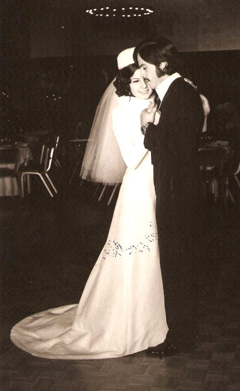 Tita y yo bailando en nuestra boda.jpg