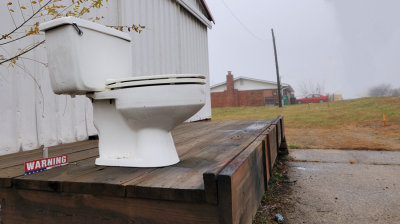 Out Door Toilet