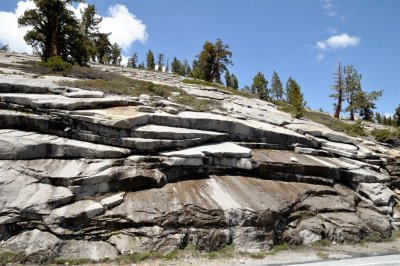 Rocks shaped by ice - Tioga Pass