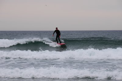 Surfer at Sandend 1695.JPG