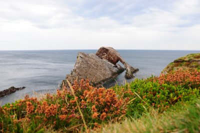 Bow Fiddle Rock at Portnockie 1780.JPG