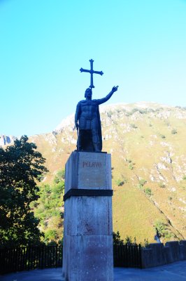 DSC_2352 King Don Pelayo repulsed the Moors in 718 at Covadonga.