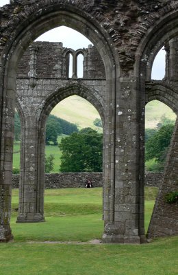 Llanthony Abbey, Black Mountains