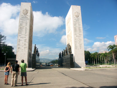 Dave and Sandi looking at the war memorial in Caracus 8.10.2003