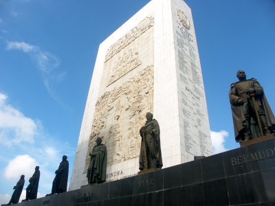War memorial Caracus Venezeula 8.10.2003