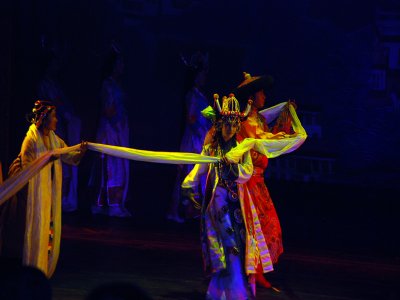 Tibetan theatre