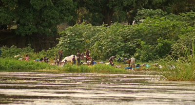 Washing and bathing on the Nile