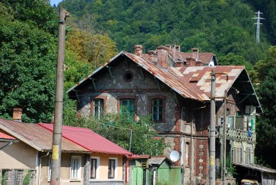 Arrival in the mountain town of Sinaia