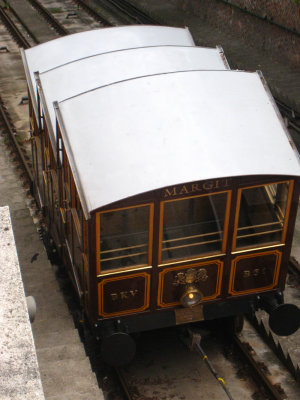 Tram climbing Gellert Hill