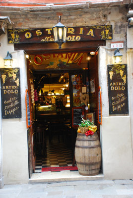 One of the many little restaurants in Venice