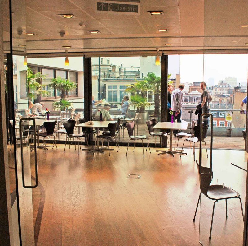 Restaurant and roof terrace Crown Estate Office