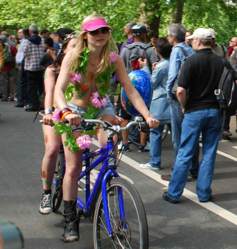 London world naked bike ride 2010 _0013a.jpg