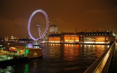 London by night...