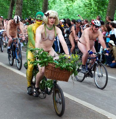 london naked bike ride 2009_0171a.jpg