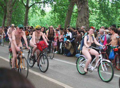  london naked bike ride 2009_0173a.jpg