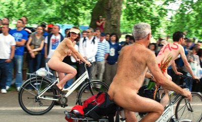  london naked bike ride 2009_0210a.jpg