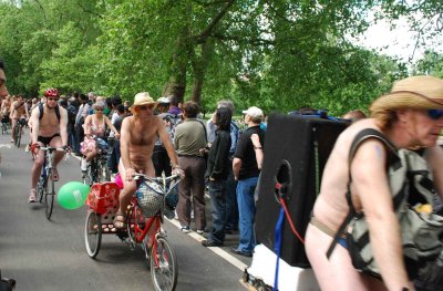 London world naked bike ride 2010 _0215a.jpg