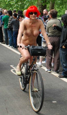 London world naked bike ride 2010 _0207a.jpg