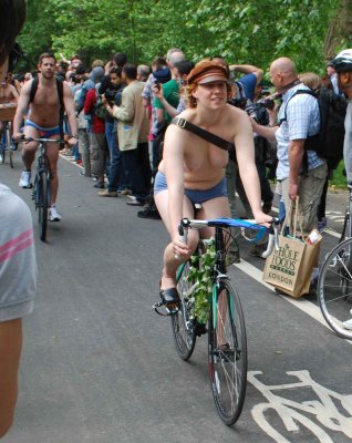 London world naked bike ride 2010 _0015a.jpg