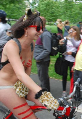 London world naked bike ride 2010 _0072a.jpg