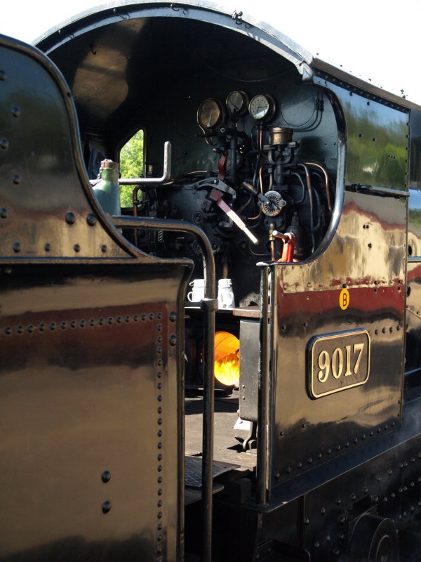 BLUEBELL RAILWAY