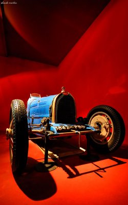 square  Bugatti T35 B Grand Prix