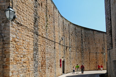53 DUBROVNIK, passage way