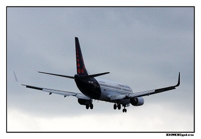 b_9476.jpg