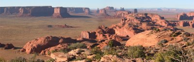 MONUMENT VALLEY FROM HUNT'S MESA