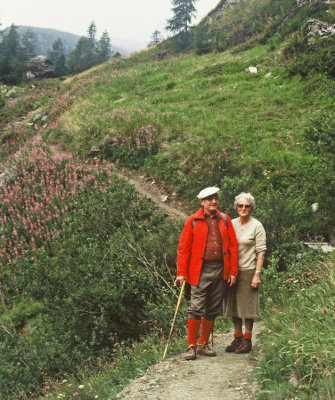 SWISS HIKERS ABOVE ZERMATT