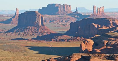 MONUMENT VALLEY IN MORNING LIGHT
