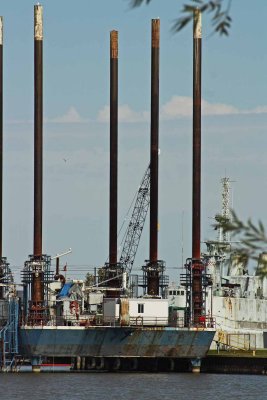 gas drilling platform