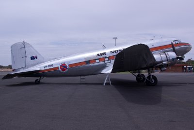 Visiting DC-3, YMIA (Mildura)