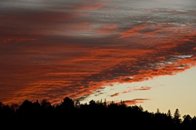 d1 sunset over thompson 2.jpg