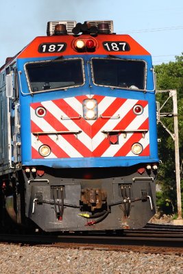 lisle metra 187.JPG