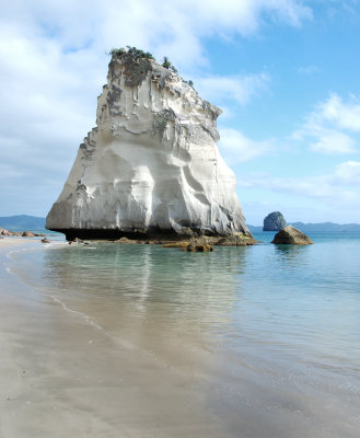 Cathedral Cove beach, North Island.