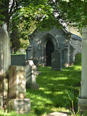 Hour in a cimetery