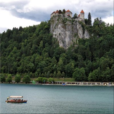 Lake Bled with Bled Castle in the background.jpg