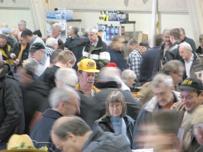 Bob VE3HNH   yellow hat         By VE3HM