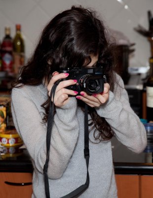 Sara discovers Leica photography