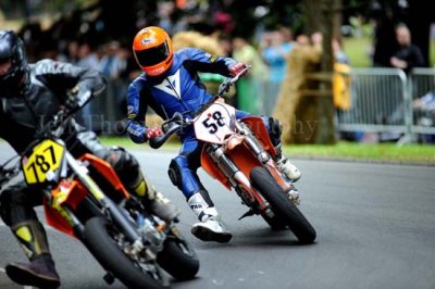 Aberdare road races 201012.jpg