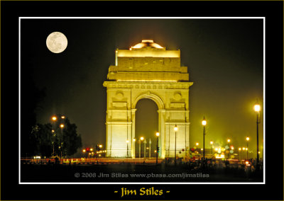 India-Gate-Night-with-Full-Moon-copy-b.jpg