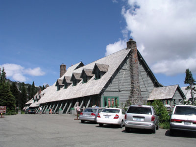 Paradise Inn, Main Entry