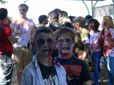 zombies 100 [1024x768].JPG